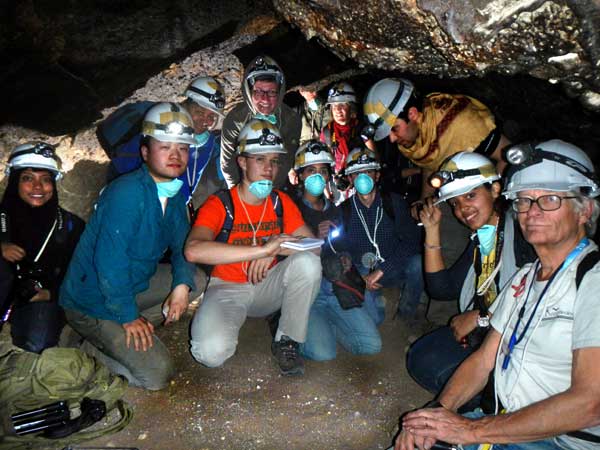 Signing cave register