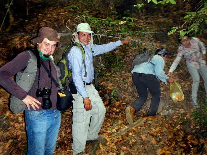 Profs Viacheslav Shalisko and Miguel Muiz at Paso Hondo