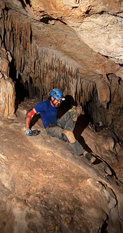 Kevin Manley in Cueva Dos Vias - Photo by Chris Lloyd
