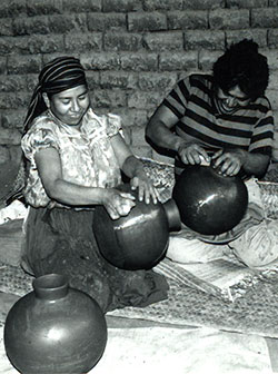 Polishing pots